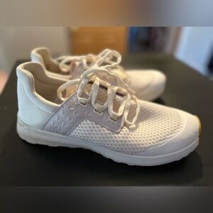 Women's Olukai Wailuku Casual Leather Shoe Women's 11 Ivory Island Inspired